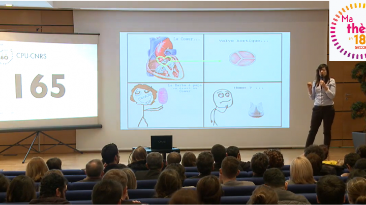 Amna Amri en pleine présentation Ma Thèse en 180 secondes