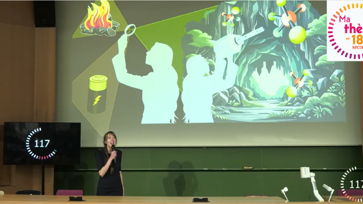 Bénédicte Réty en pleine présentation Ma Thèse en 180 secondes