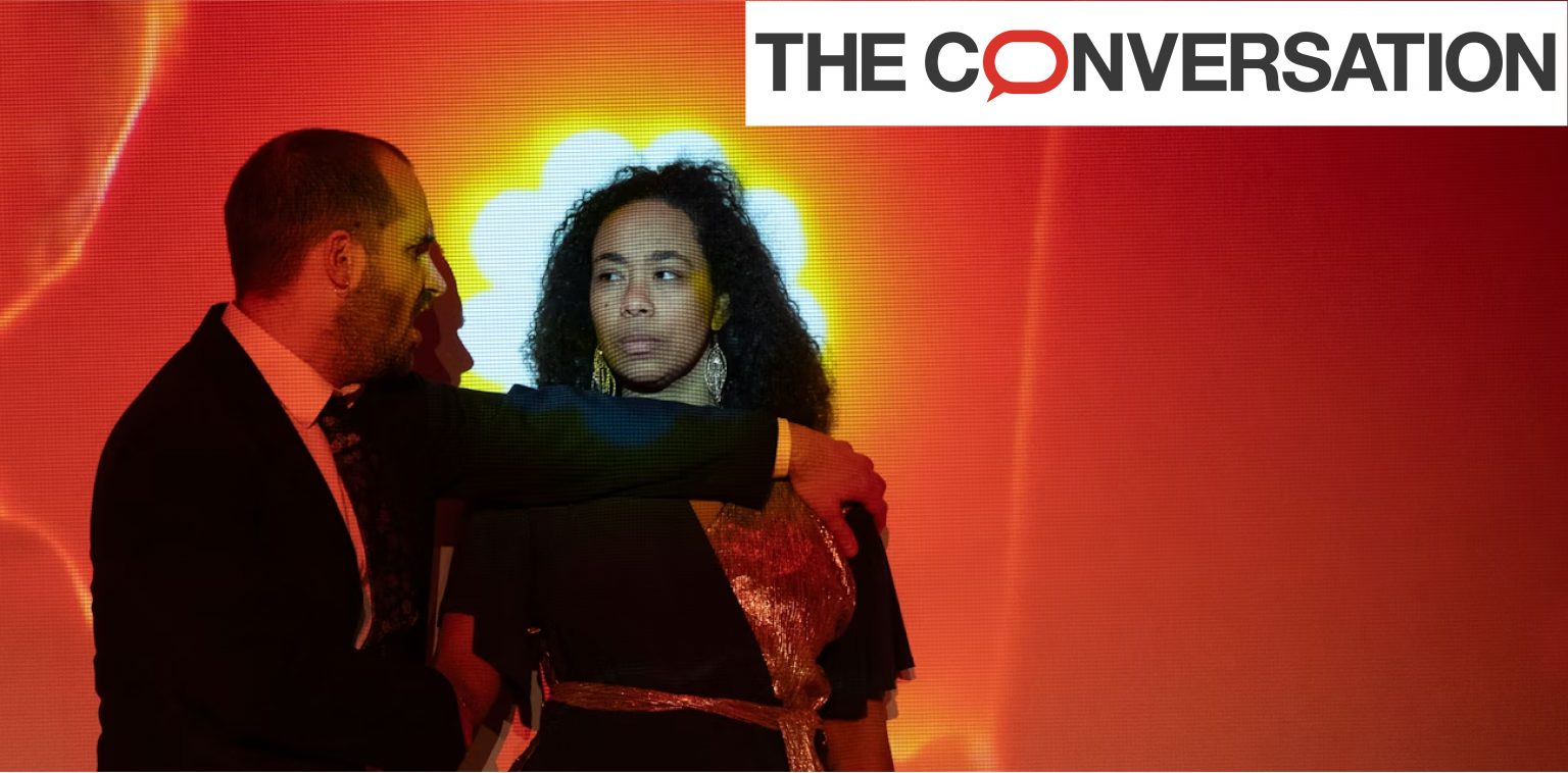 Caroline, chanteuse lyrique, interprète Carmen. Fourni par l'auteur