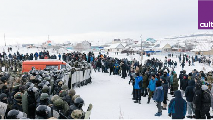 Le 17 janvier à Baymak en Russie, des citoyens protestent contre la condamnation à 4 ans de prison d'un activiste local, Fail Alsynov.