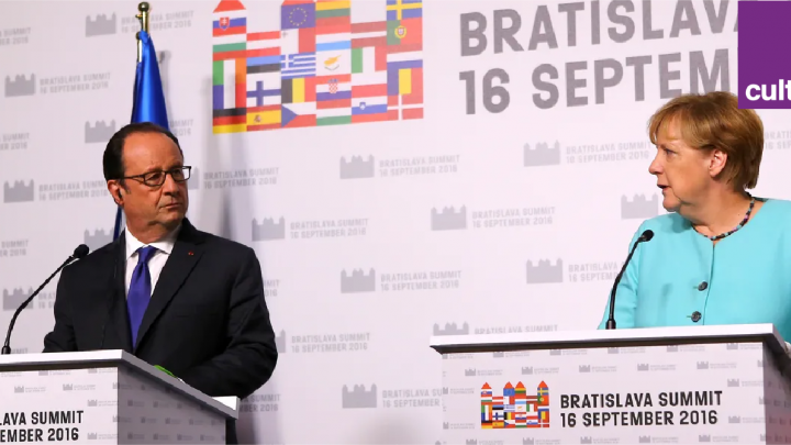 Le président français François Hollande et la chancellière allemande Angela Merkel à une conférence de presse